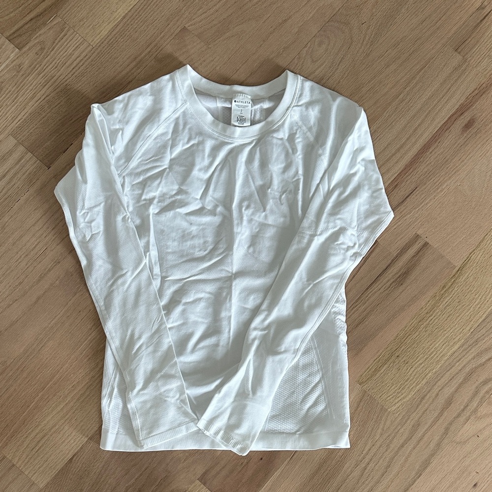 Athleta White Performance Long Sleeve Top